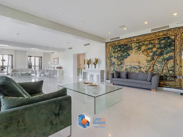 Apartamento com 700m² 4 quartos e 6 banheiros, à venda, no bairro Higienópolis em São Paulo