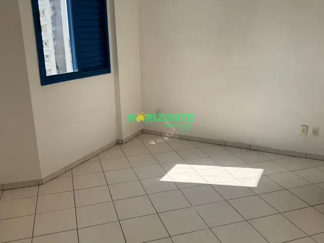 Apartamento 3 quartos e 2 banheiros, para alugar, no bairro Parque Residencial Aquarius em São José dos Campos