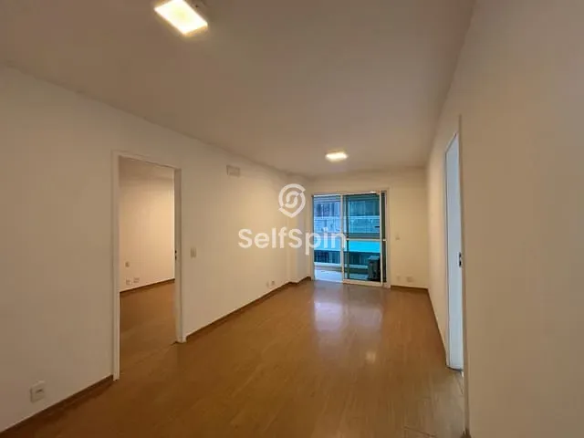 Apartamento 1 quarto e 2 banheiros, para alugar, no bairro Icaraí em Niterói