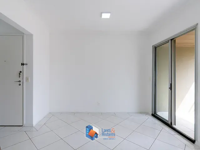 Apartamento com 2394m² 3 quartos e 3 banheiros, à venda, no bairro Bosque da Saúde em São Paulo