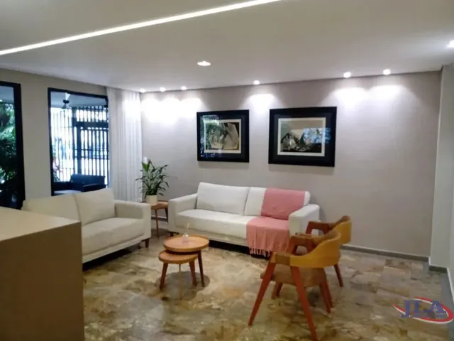 Apartamento 1 quarto e 1 banheiro, para alugar, no bairro Cristo Rei em Curitiba