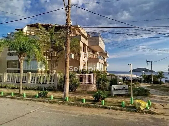 Apartamento 4 quartos e 4 banheiros, para alugar, no bairro Camboinhas em Niterói