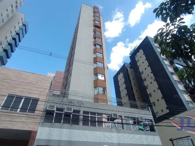 Apartamento 3 quartos e 2 banheiros, à venda, no bairro Bacacheri em Curitiba
