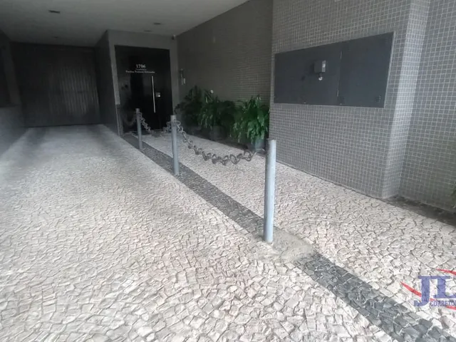 Apartamento 3 quartos e 2 banheiros, à venda, no bairro Bacacheri em Curitiba