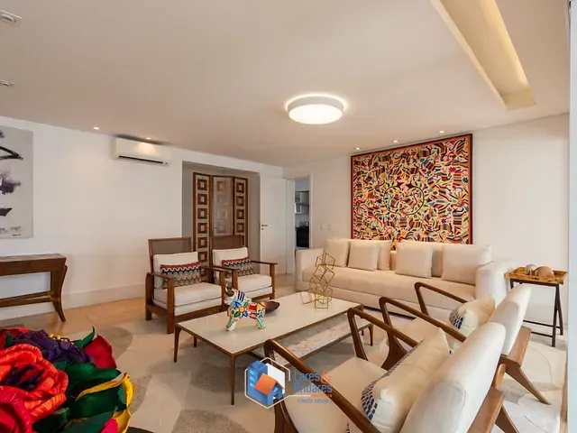 Apartamento com 335m² 4 quartos e 5 banheiros, à venda, no bairro Moema em São Paulo