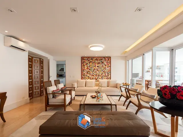Apartamento com 335m² 4 quartos e 5 banheiros, à venda, no bairro Moema em São Paulo