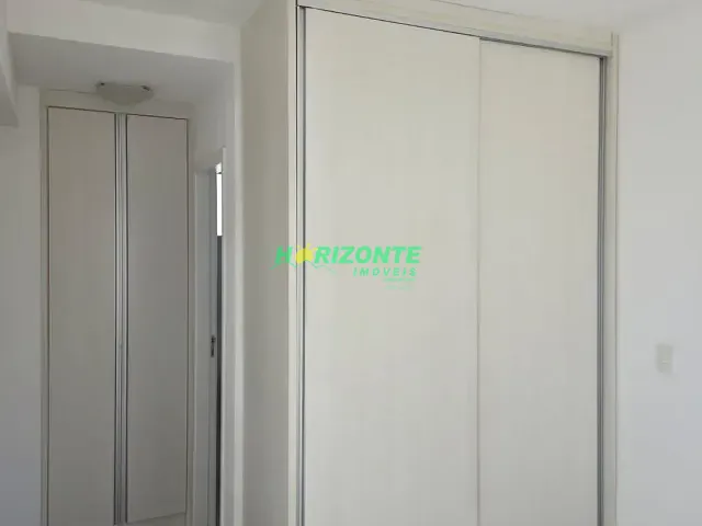 Apartamento 2 quartos e 2 banheiros, para alugar, no bairro Parque Residencial Aquarius em São José dos Campos