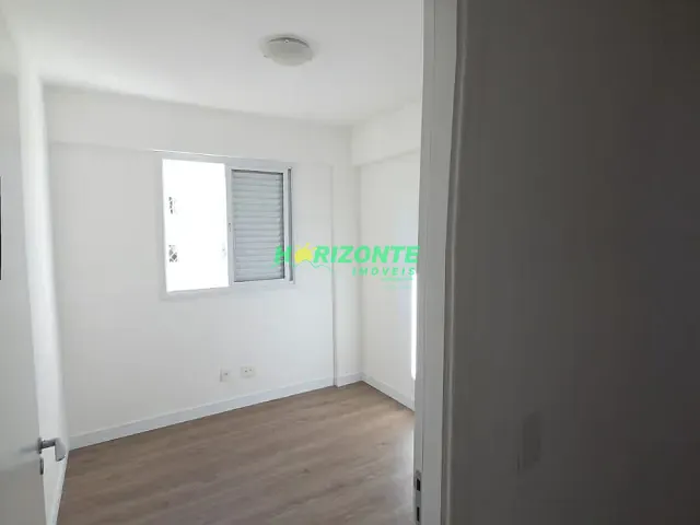 Apartamento 2 quartos e 2 banheiros, para alugar, no bairro Parque Residencial Aquarius em São José dos Campos
