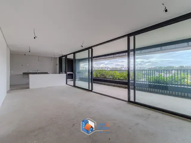 Apartamento com 175m² 3 quartos e 5 banheiros, à venda, no bairro Vila Nova Conceição em São Paulo