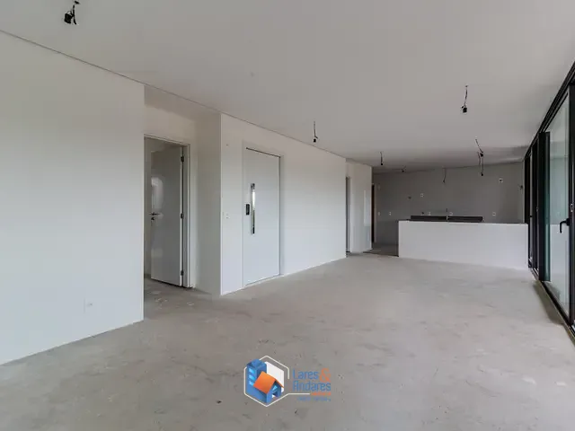 Apartamento com 175m² 3 quartos e 5 banheiros, à venda, no bairro Vila Nova Conceição em São Paulo