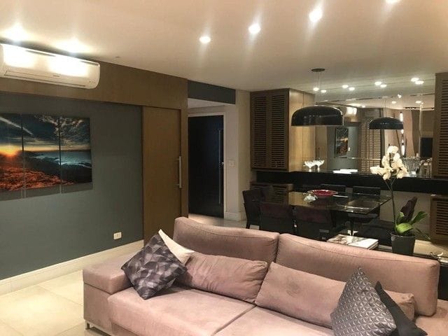 Apartamento 3 quartos e 3 banheiros, à venda, no bairro Jardim das Indústrias em São José dos Campos