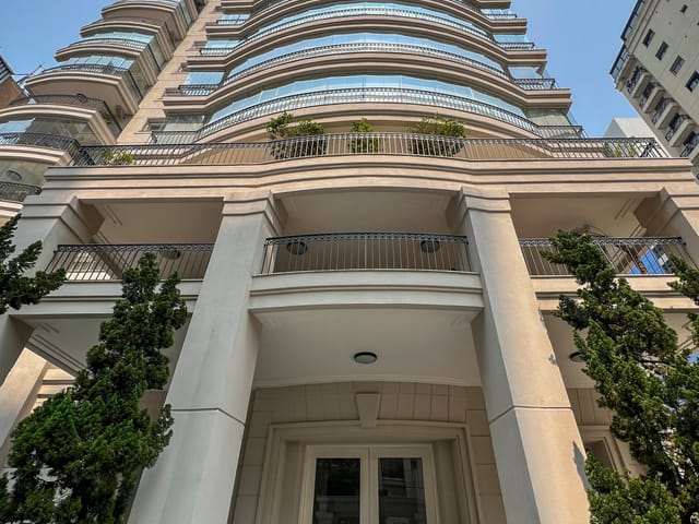 Apartamento com 441m² 4 quartos e 6 banheiros, à venda, no bairro Itaim Bibi em São Paulo