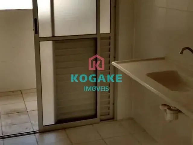 Apartamento com 10m² 3 quartos e 2 banheiros, à venda, no bairro Conjunto Residencial Trinta e Um de Março em São José Dos Campos