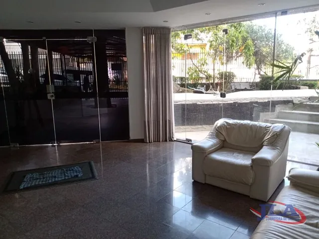 Apartamento 3 quartos e 5 banheiros, para alugar, no bairro Batel em Curitiba