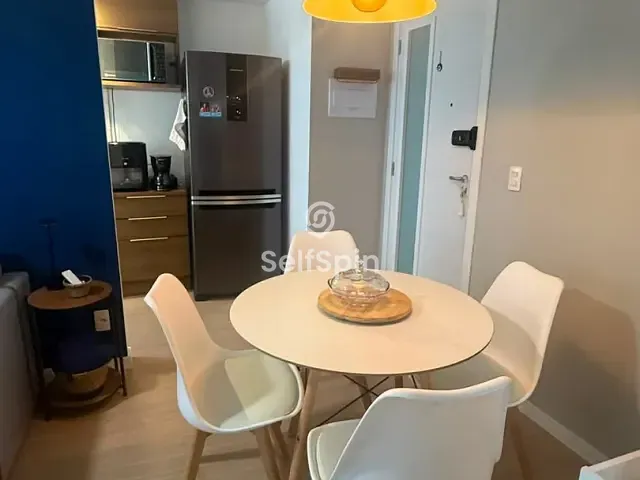 Apartamento 1 quarto e 1 banheiro, para alugar, no bairro Santa Rosa em Niterói