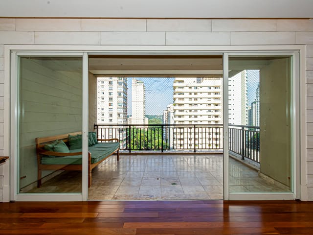 Apartamento com 200m² 2 quartos e 4 banheiros, à venda, no bairro Jardim Paulistano em São Paulo