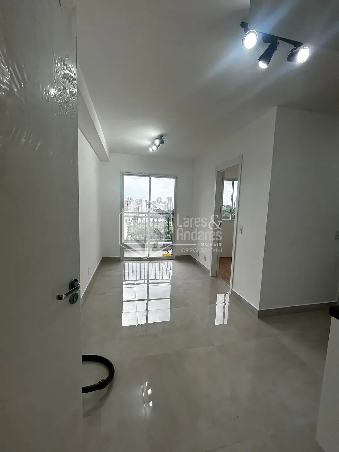 Apartamento, 1 quarto, 37 m² - Foto 2