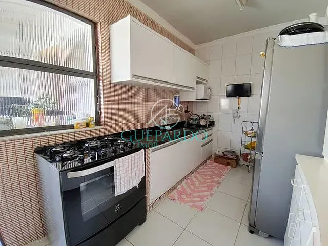 Apartamento com 141m² 3 quartos e 3 banheiros, à venda, no bairro Centro em Londrina