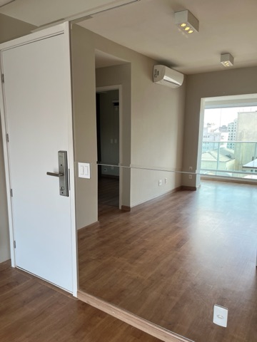 Foto do Apartamento - Apartamento de 45m2 para venda e locação, 1 dormitório, varanda envidraçada, armários, 1 vaga na garagem - Bela Vista, São Paulo, SP | Paulista Imóveis