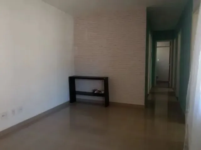 Apartamento 3 quartos e 1 banheiro, à venda, no bairro Santa Cândida em Curitiba