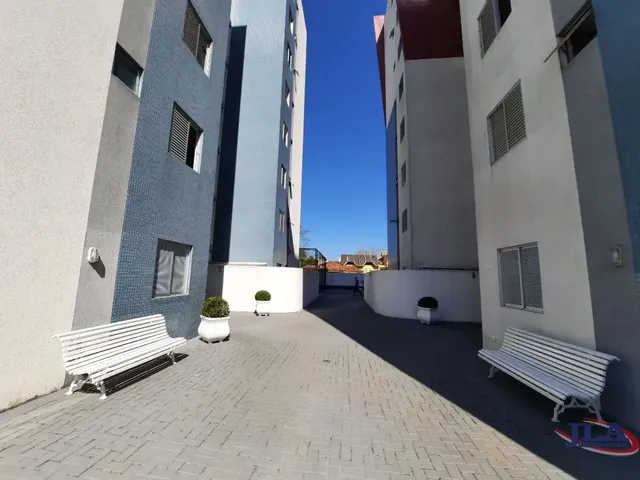 Apartamento 3 quartos e 2 banheiros, para alugar, no bairro Bacacheri em Curitiba