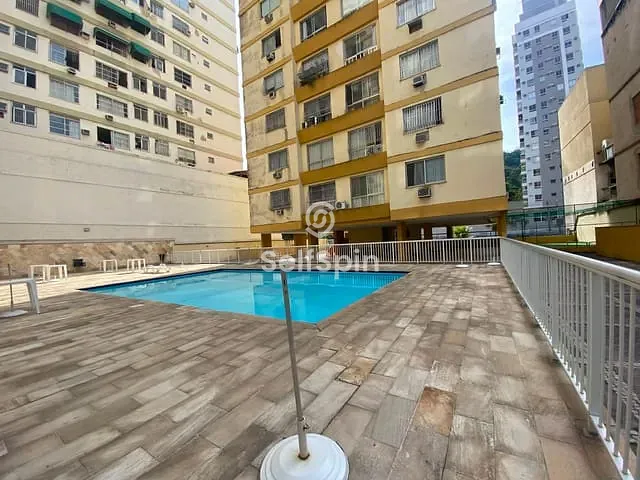 Apartamento 2 quartos e 3 banheiros, para alugar, no bairro Santa Rosa em Niterói