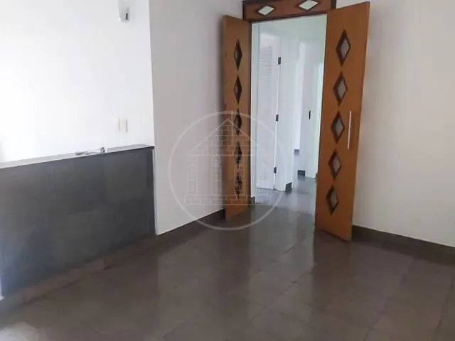 Apartamento 2 quartos e 2 banheiros, à venda ou para alugar, no bairro Jardim Beatriz em São Paulo
