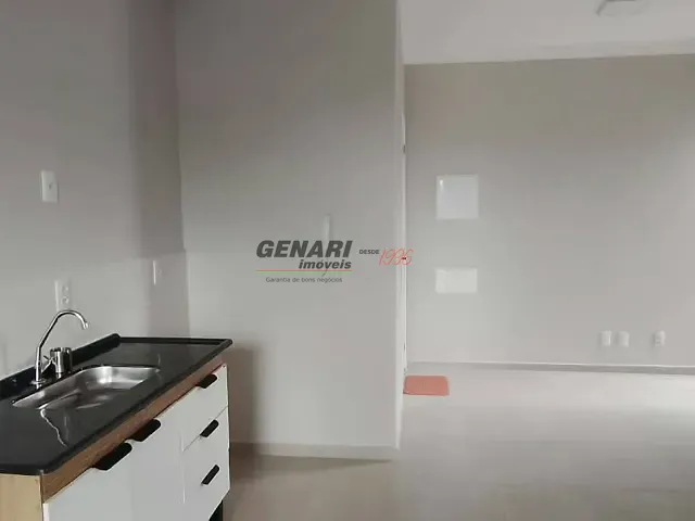 Apartamento 2 quartos e 1 banheiro, para alugar, no bairro Parque Residencial Sabiás em Indaiatuba