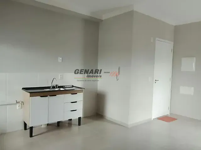 Apartamento 2 quartos e 1 banheiro, para alugar, no bairro Parque Residencial Sabiás em Indaiatuba
