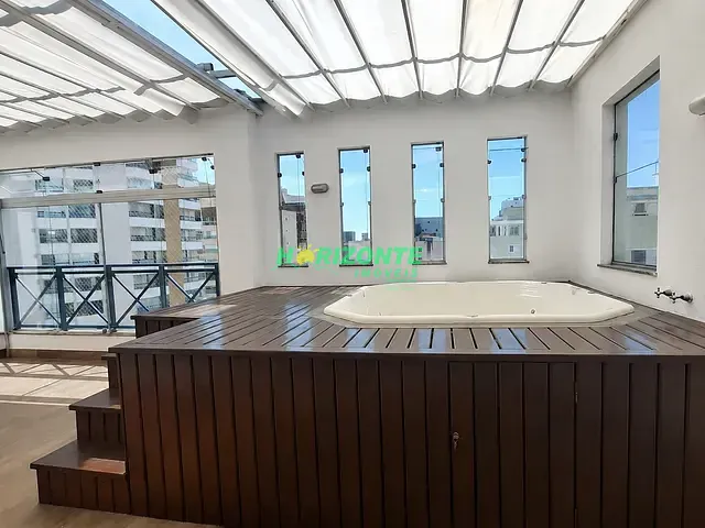 Apartamento 3 quartos e 2 banheiros, à venda ou para alugar, no bairro Parque Residencial Aquarius em São José dos Campos