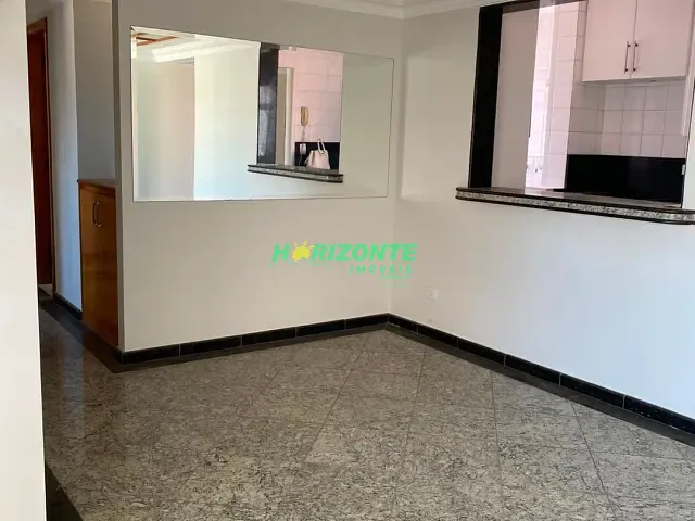 Apartamento 3 quartos e 2 banheiros, à venda ou para alugar, no bairro Parque Residencial Aquarius em São José dos Campos