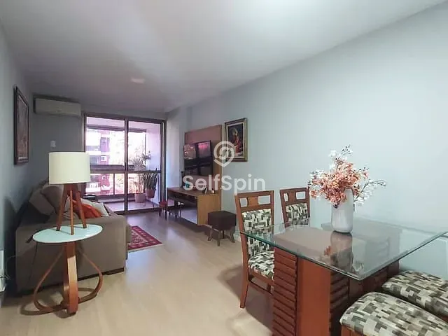 Apartamento 2 quartos e 2 banheiros, para alugar, no bairro Icaraí em Niterói