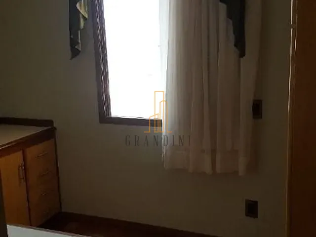 Apartamento 3 quartos e 2 banheiros, para alugar, no bairro Vila Bastos em Santo André