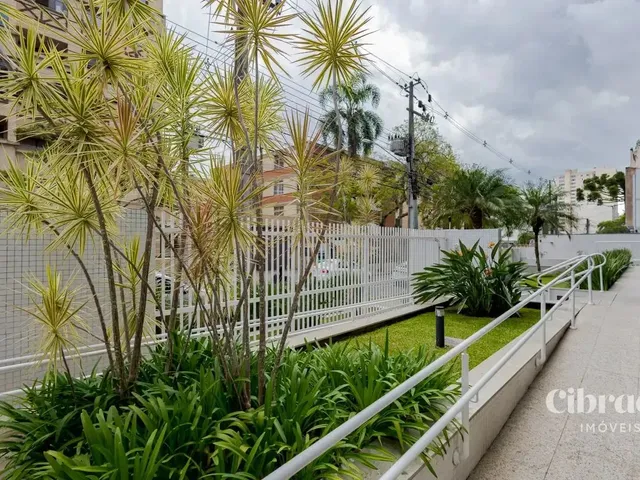 Apartamento 1 quarto e 1 banheiro, à venda, no bairro Centro em Curitiba