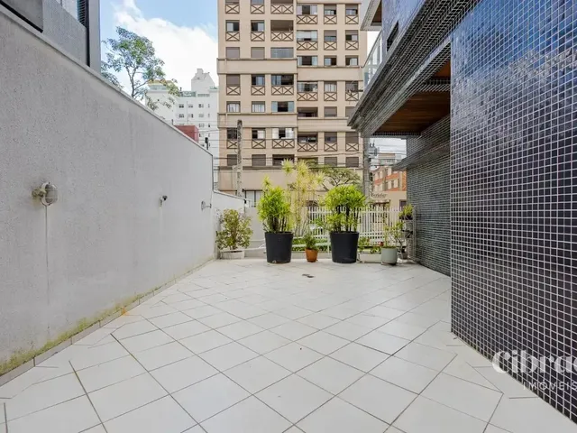 Apartamento 1 quarto e 1 banheiro, à venda, no bairro Centro em Curitiba