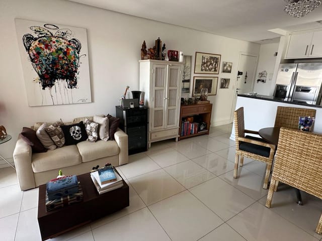 Foto do Apartamento - Apartamento 3 Dormitórios  A Venda , 750.000 , 73 m² Área Útil  Com Churrasqueira na Sacada , 2 Vagas , interlagos São Paulo | Paulista Imóveis