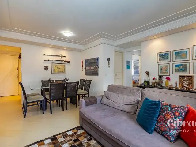 Apartamento 2 quartos e 2 banheiros, à venda, no bairro Água Verde em Curitiba