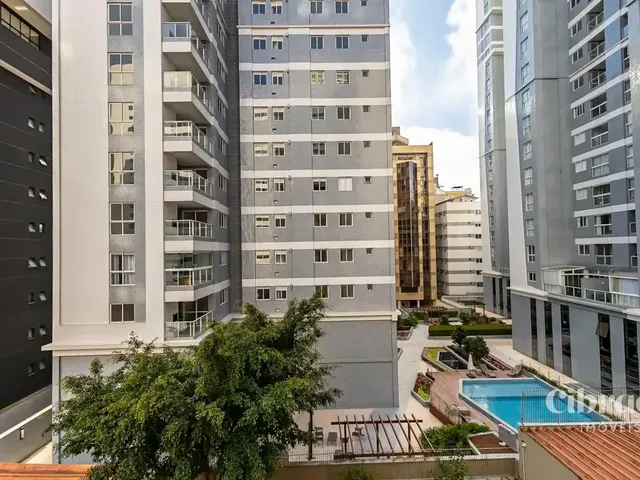 Apartamento à venda, no bairro Centro em Curitiba