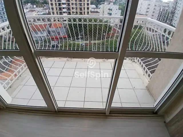 Apartamento 2 quartos e 2 banheiros, para alugar, no bairro ICARAÍ em Niterói