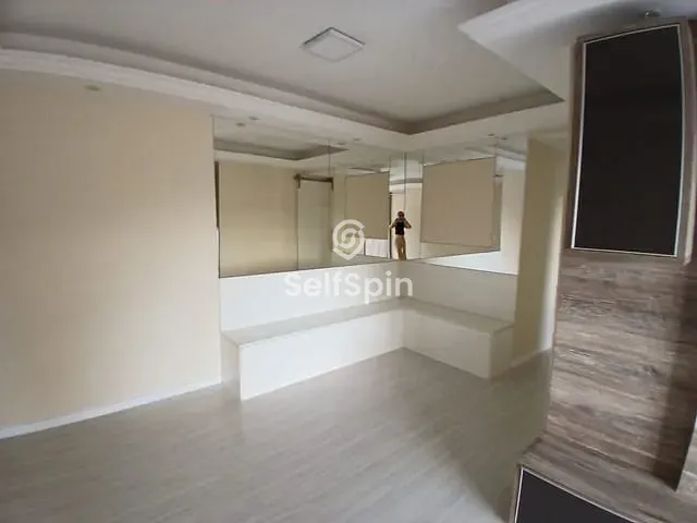 Apartamento 2 quartos e 2 banheiros, para alugar, no bairro ICARAÍ em Niterói
