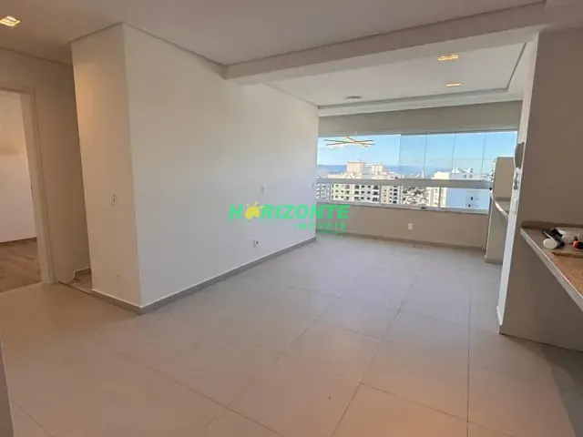 Apartamento 1 quarto e 1 banheiro, à venda, no bairro Jardim das Colinas em São José dos Campos