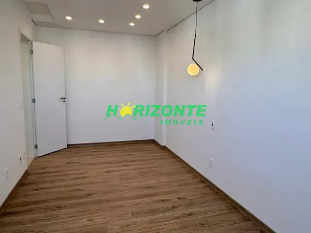 Apartamento 1 quarto e 1 banheiro, à venda, no bairro Jardim das Colinas em São José dos Campos