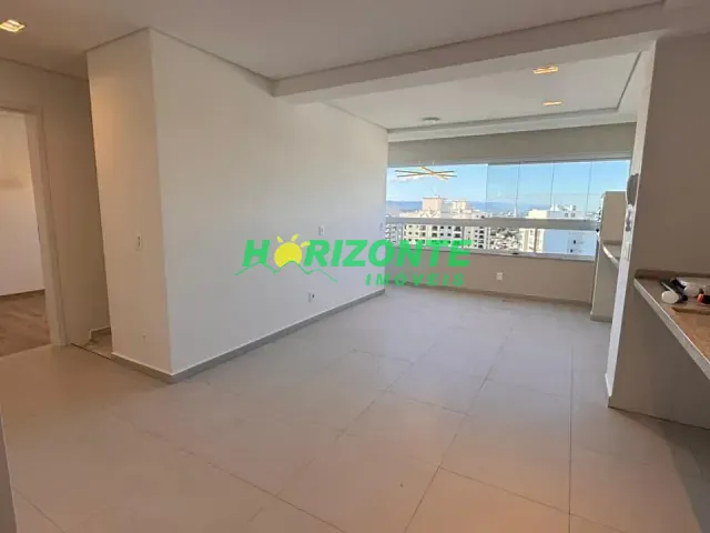 Apartamento 1 quarto e 1 banheiro, à venda, no bairro Jardim das Colinas em São José dos Campos