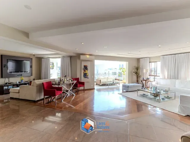 Apartamento com 290m² 4 quartos e 4 banheiros, à venda, no bairro Real Parque em São Paulo