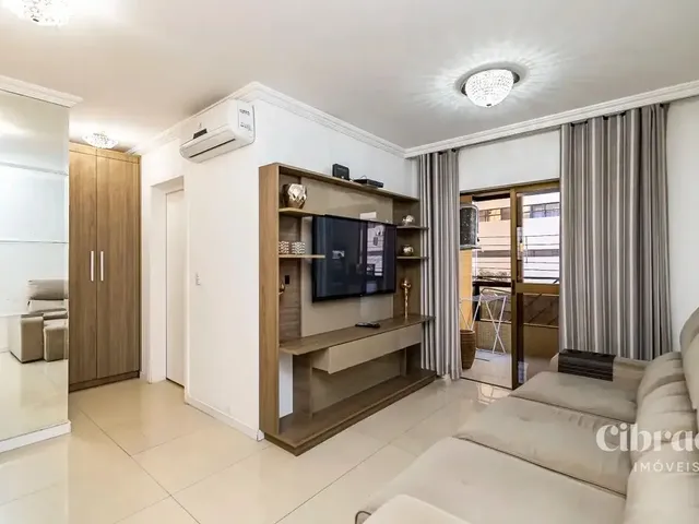 Apartamento à venda, no bairro Centro em Curitiba