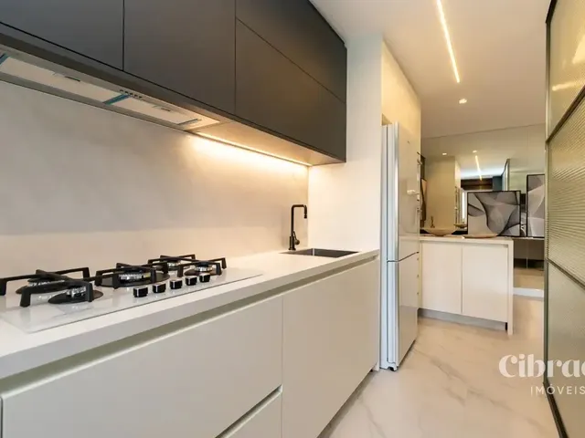 Apartamento 3 quartos e 2 banheiros, à venda, no bairro Campo Comprido em Curitiba