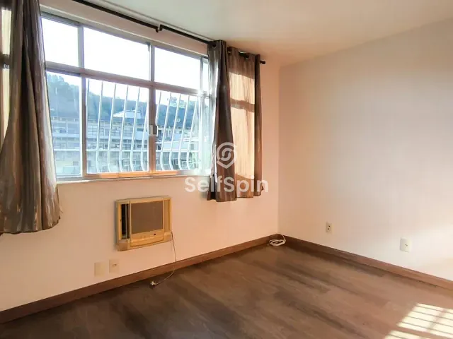 Apartamento 2 quartos e 2 banheiros, para alugar, no bairro Boa Viagem em Niterói
