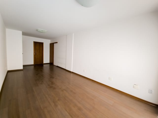 Apartamento 3 quartos e 1 banheiro, à venda, no bairro Centro em Pelotas