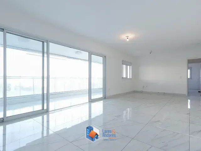 Apartamento com 241m² 3 quartos e 5 banheiros, à venda, no bairro Água Branca em São Paulo