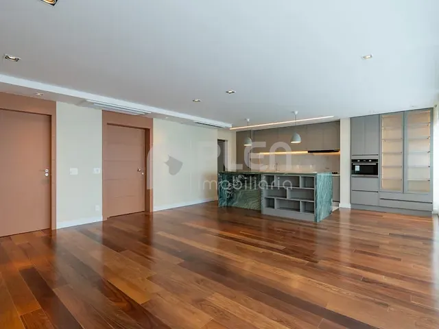 Apartamento 2 quartos e 4 banheiros, à venda, no bairro Vila Nova Conceição em São Paulo